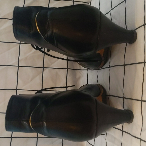 Heeled boots - Picture 3 of 4